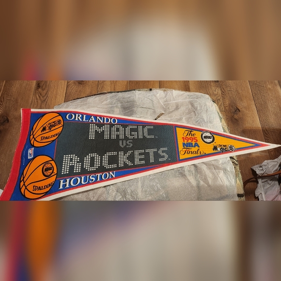 VINTAGE Wincraft 1995 NBA Finals Pennant Magic VS Rockets Made in USA - Picture 2 of 6